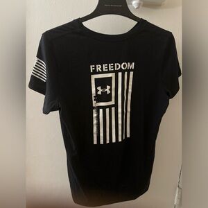 Women’s Under Armour Freedom T Shirt Black Size L
